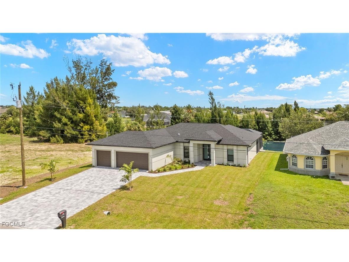 225 NE 8th Terrace Cape Coral FL 33909 2025025080 image29