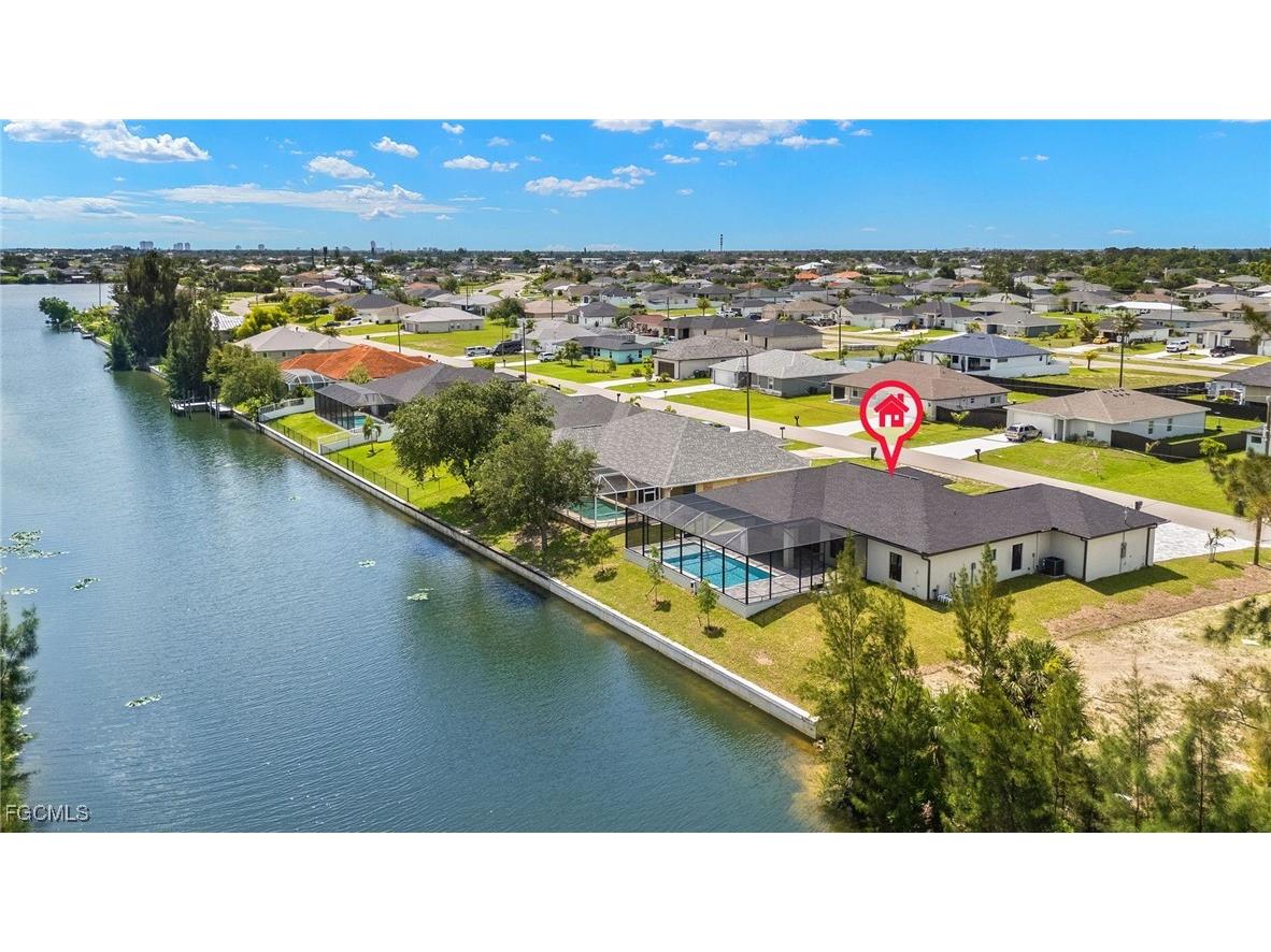 225 NE 8th Terrace Cape Coral FL 33909 2025025080 image3