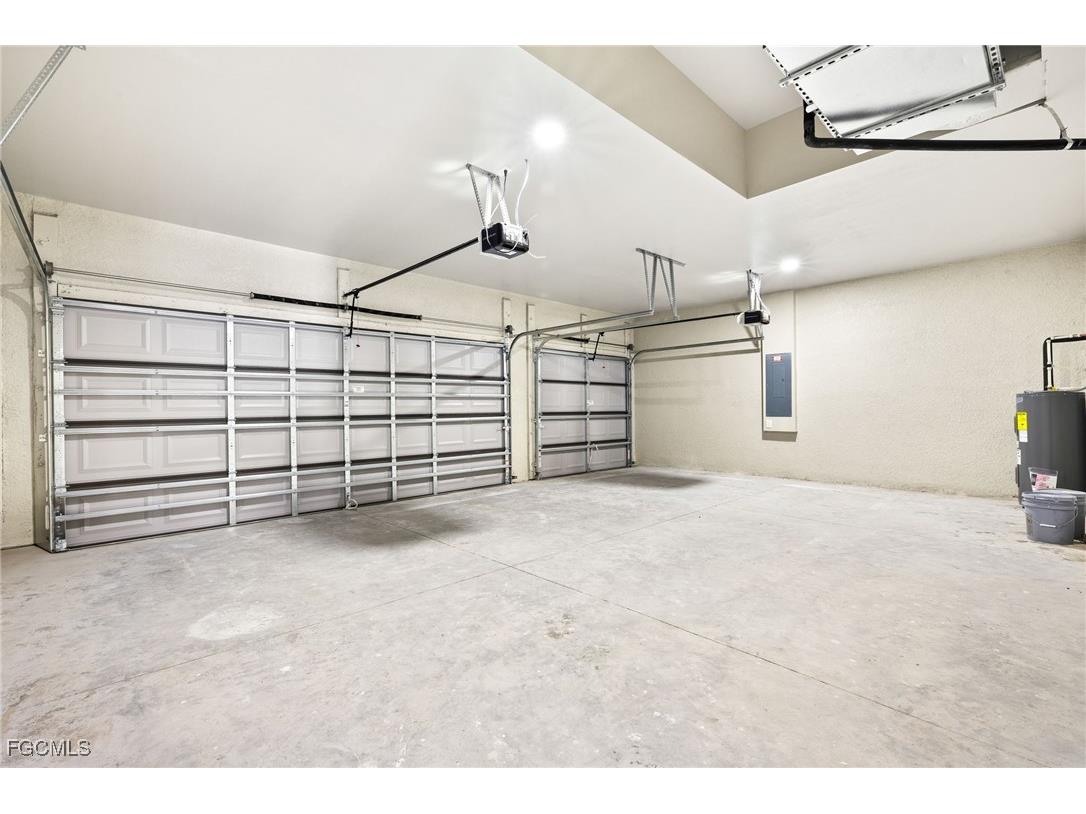 225 NE 8th Terrace Cape Coral FL 33909 2025025080 image34