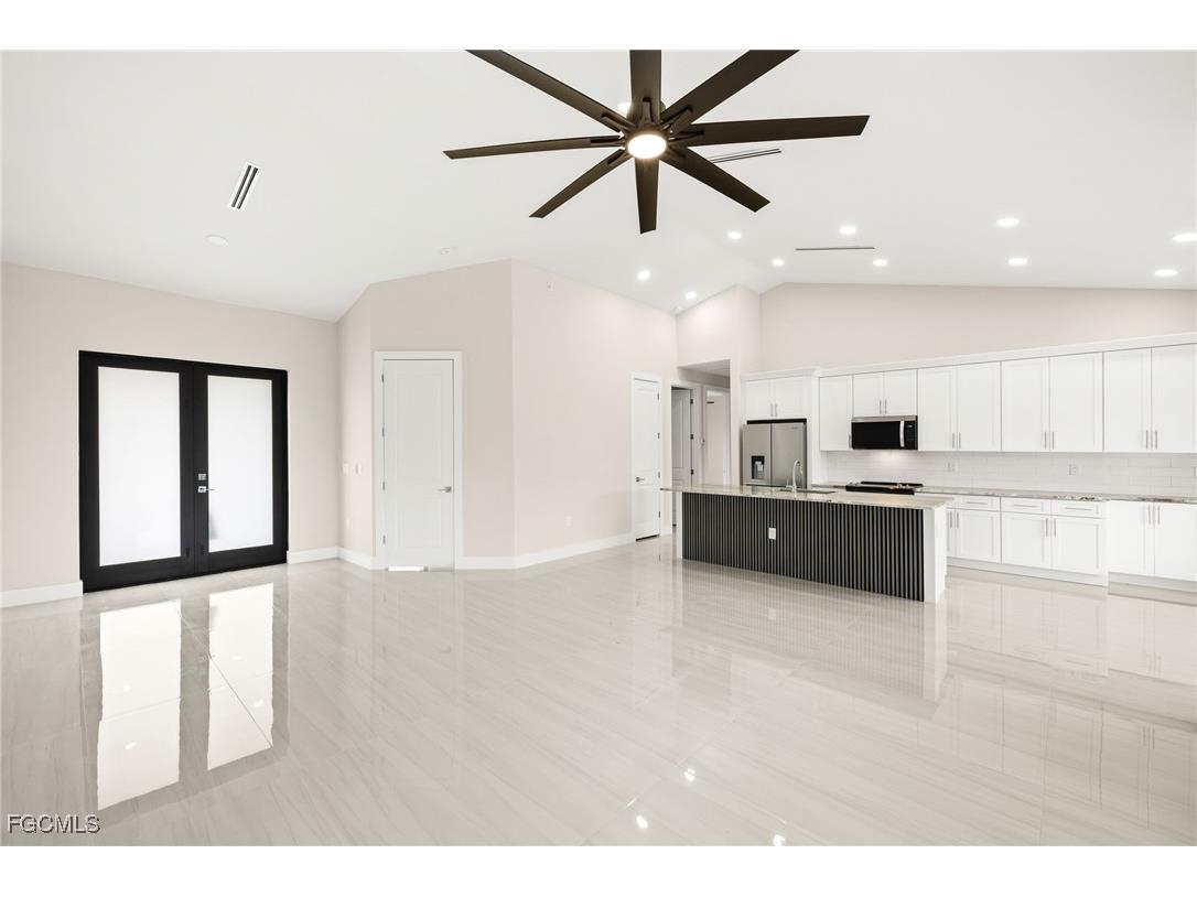 225 NE 8th Terrace Cape Coral FL 33909 2025025080 image5