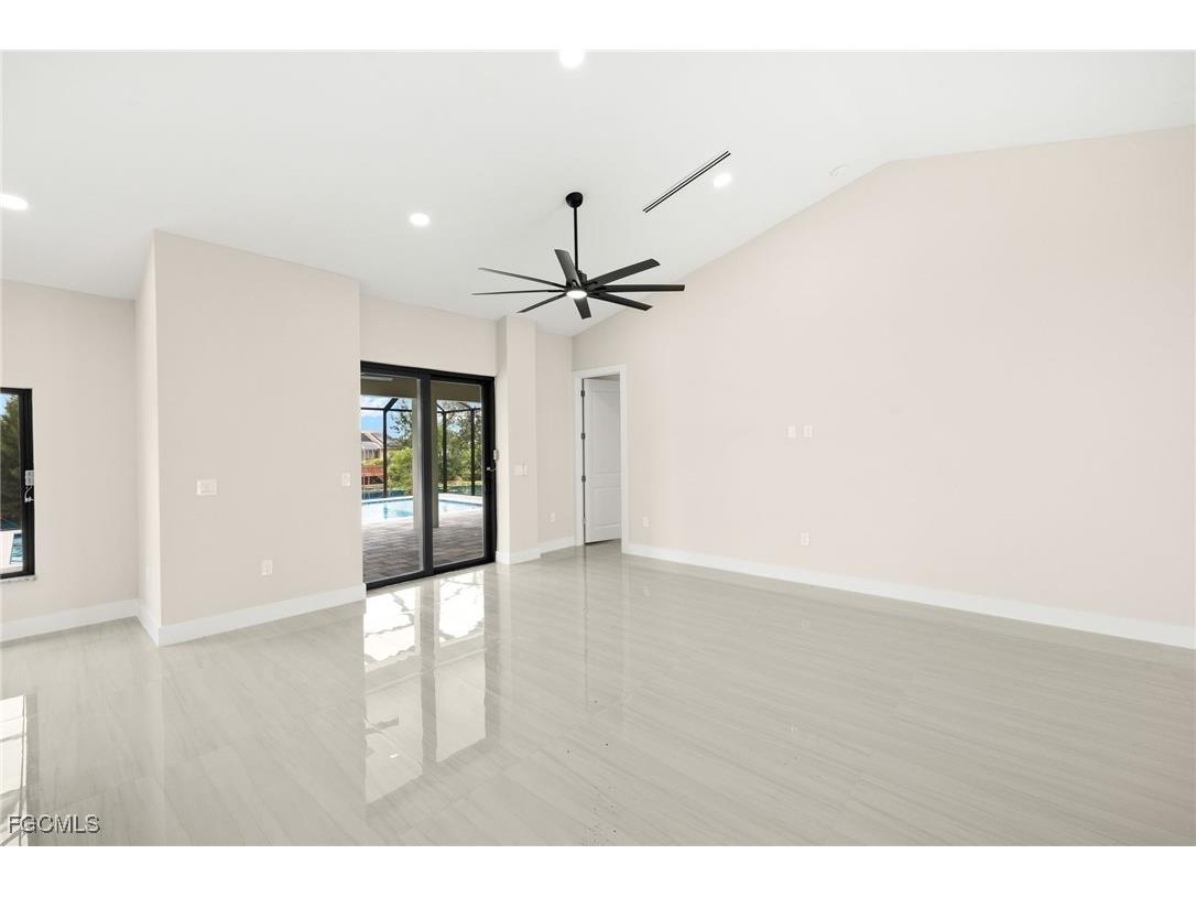 225 NE 8th Terrace Cape Coral FL 33909 2025025080 image6