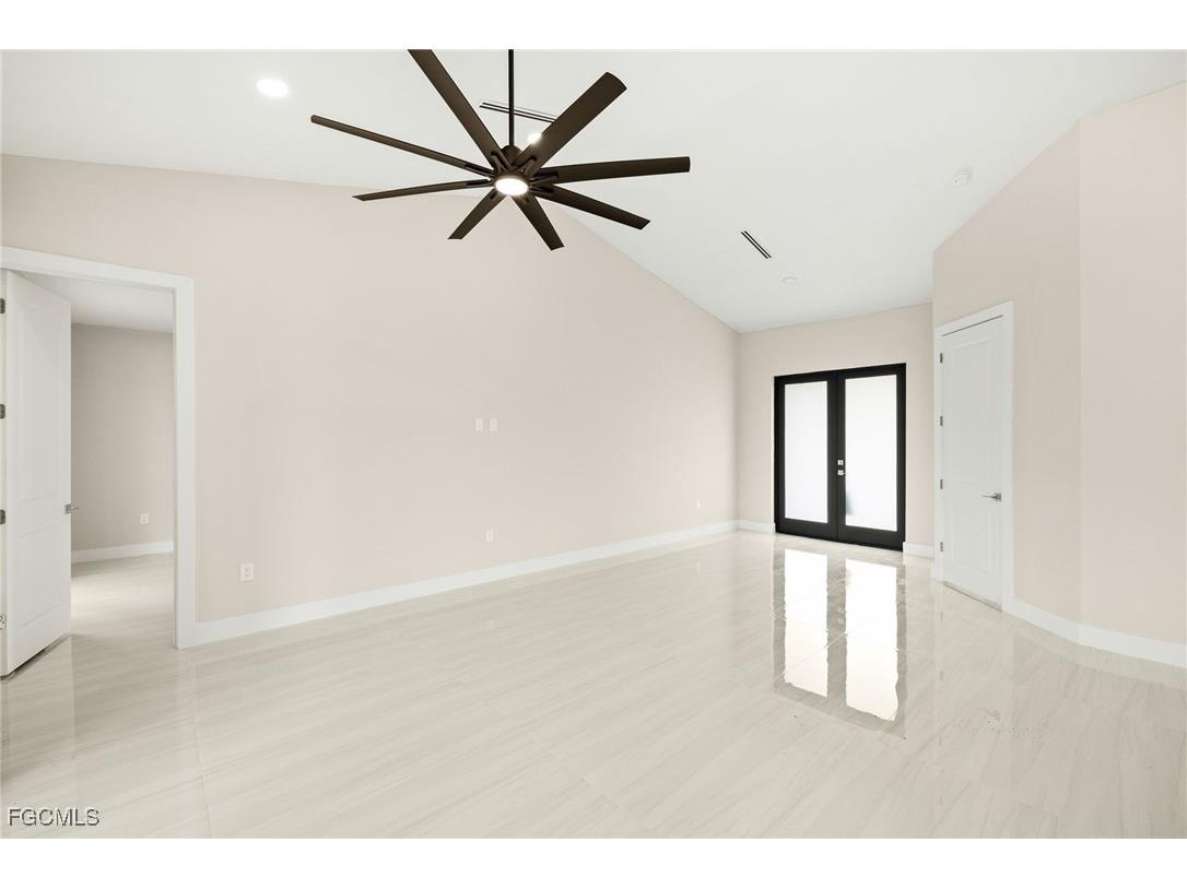 225 NE 8th Terrace Cape Coral FL 33909 2025025080 image7