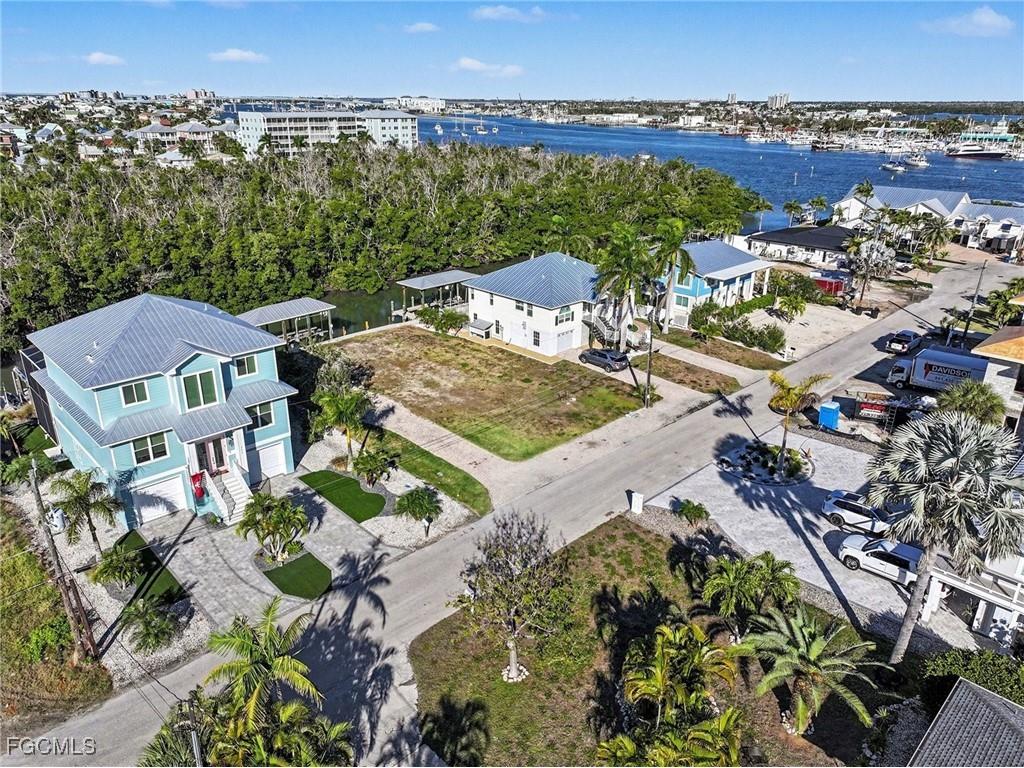 225 Tropical Shore Way Fort Myers Beach FL 33931 2026001026 image2