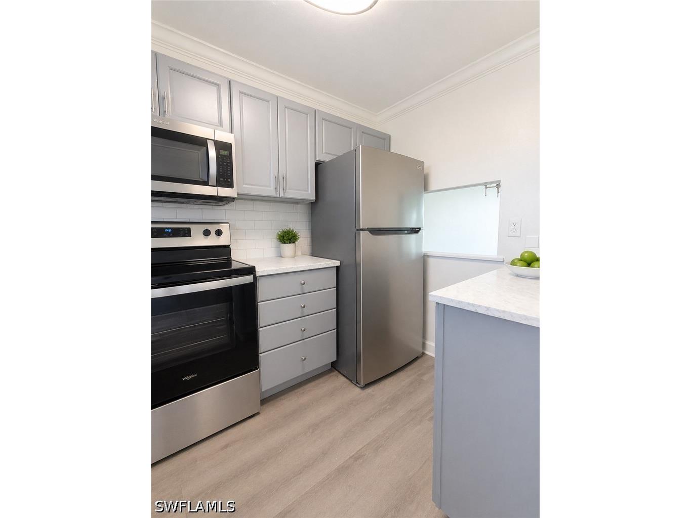 225 Turtle Lake Court #210 Naples FL 34105 226016869 image2