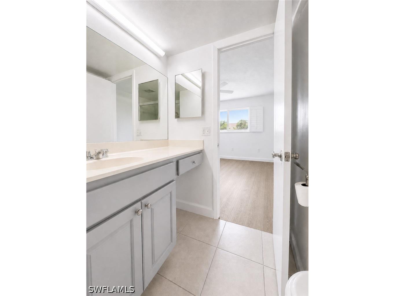 225 Turtle Lake Court #210 Naples FL 34105 226016869 image8