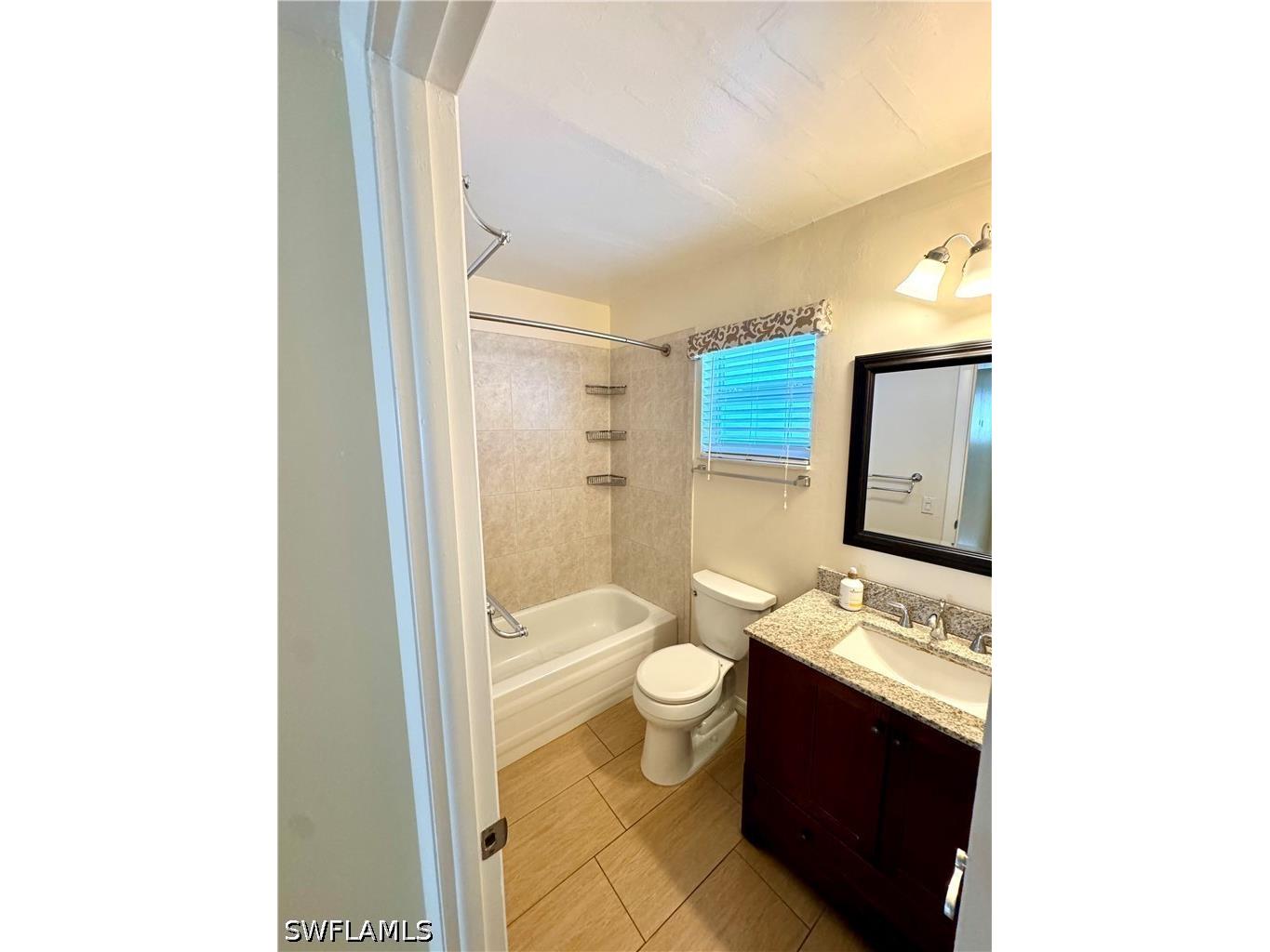 225 Turtle Lake Court #306 Naples FL 34105 226014695 image5