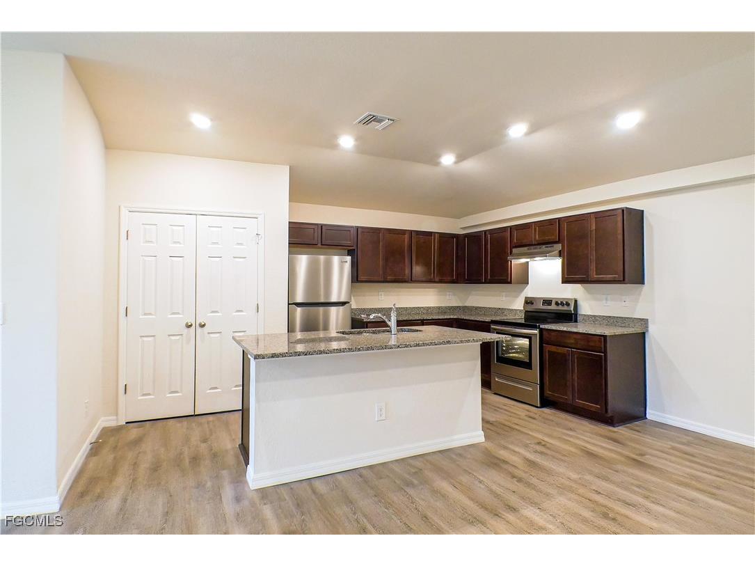 225 Rogers Street Lehigh Acres FL 33972 2025024131 image7