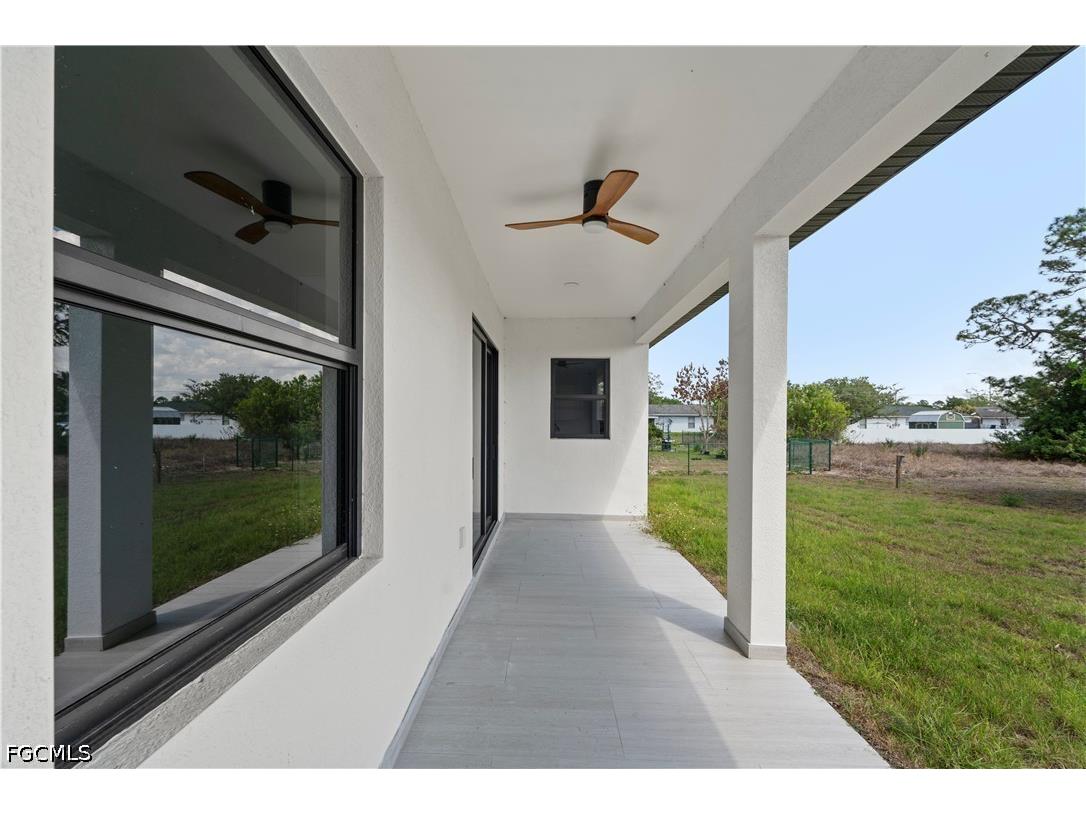 2250 10th Terrace Lehigh Acres FL 33936 2025022529 image32