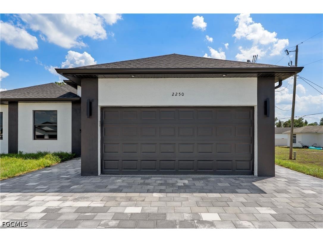 2250 10th Terrace Lehigh Acres FL 33936 2025022529 image4