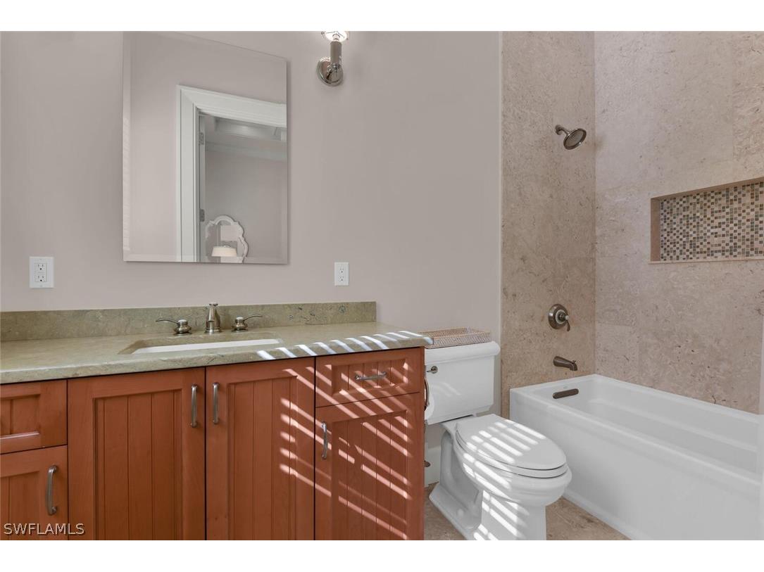 2250 Crayton Road Naples FL 34103 226005127 image40