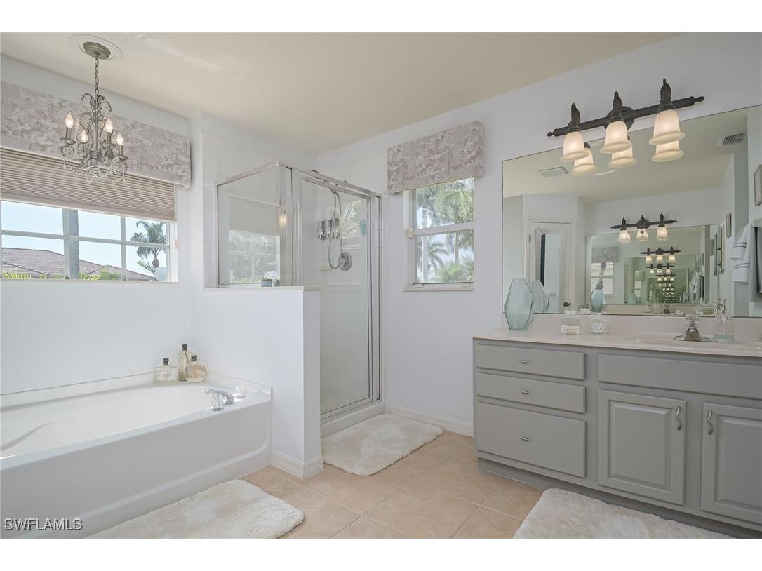 2250 Grove Drive Naples FL 34120 225071653 image20