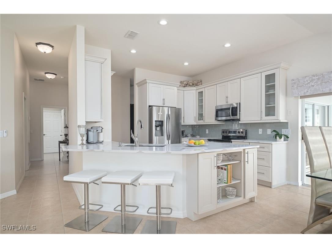 2250 Grove Drive Naples FL 34120 225071653 image6