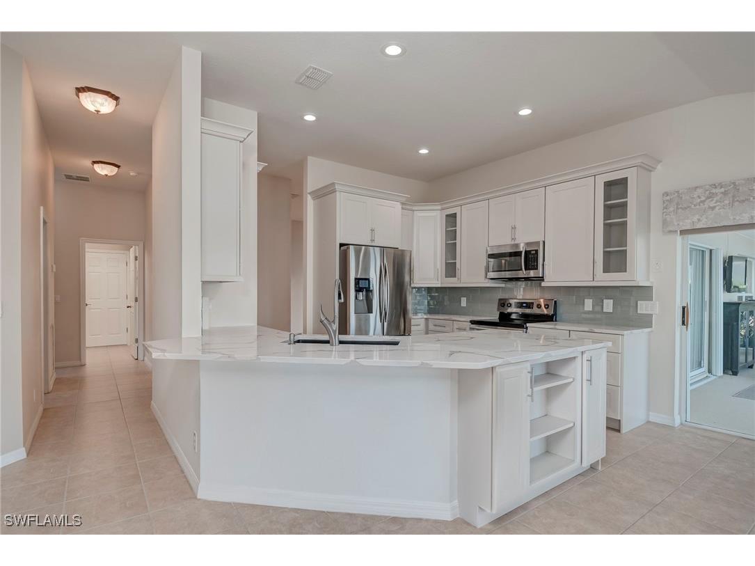 2250 Grove Drive Naples FL 34120 225079306 image10