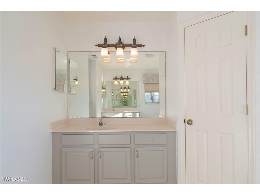 2250 Grove Drive Naples FL 34120 225079306 image22