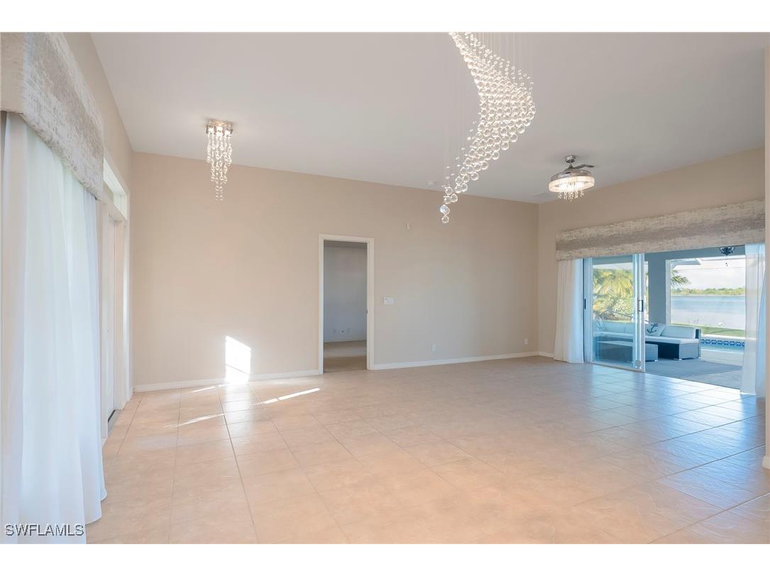 2250 Grove Drive Naples FL 34120 225079306 image4