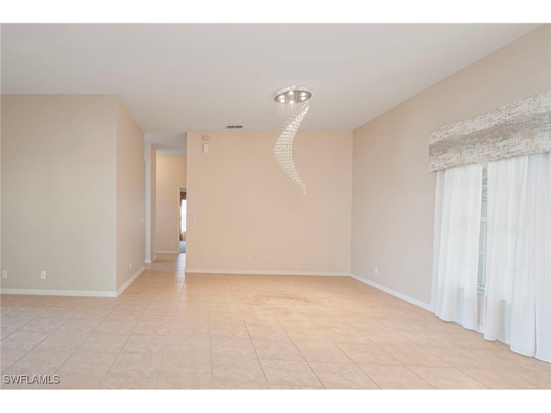 2250 Grove Drive Naples FL 34120 225079306 image7