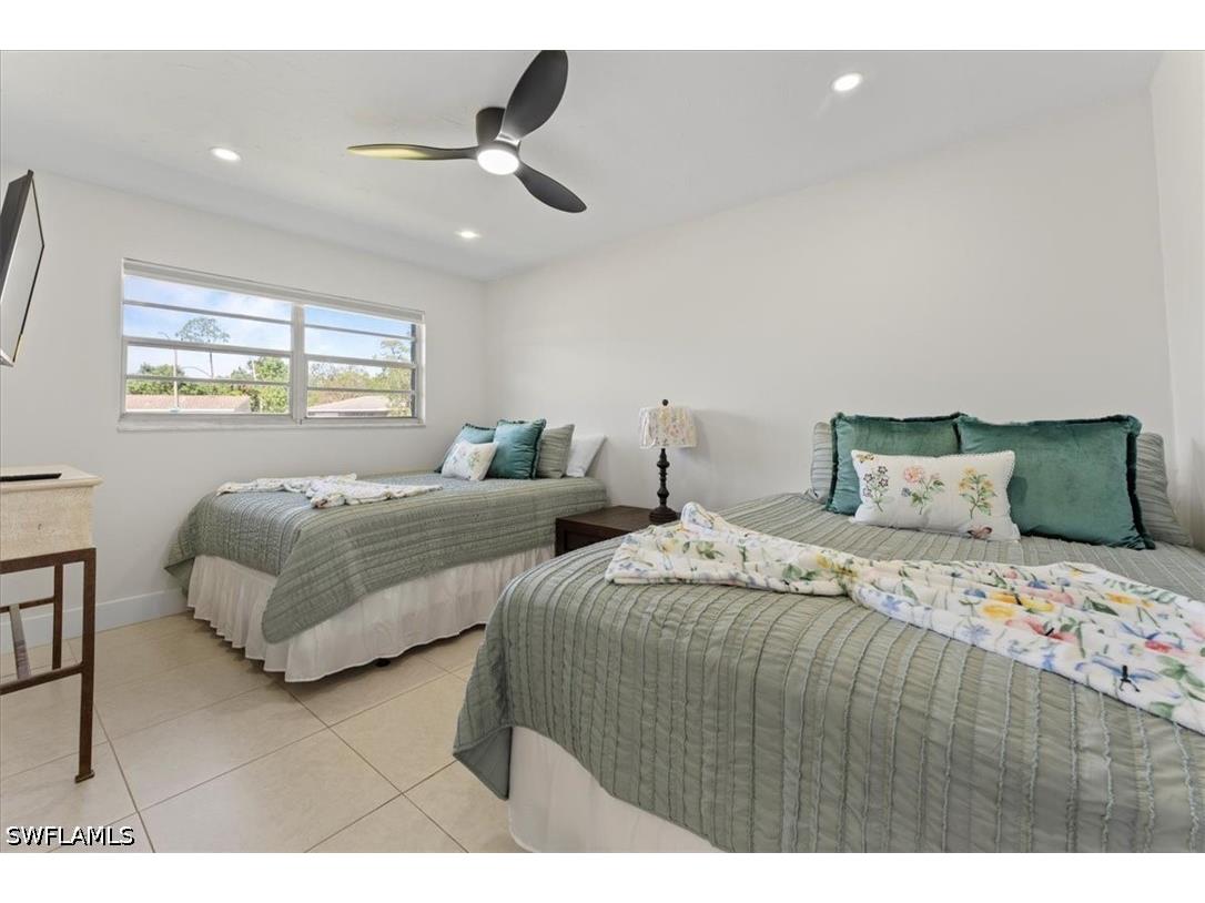 2250 Poinciana Street Naples FL 34105 226023981 image14