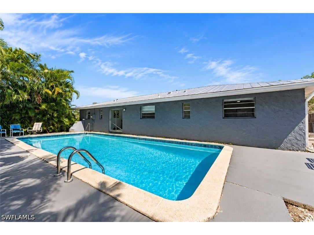 2250 Poinciana Street Naples FL 34105 226023981 image2