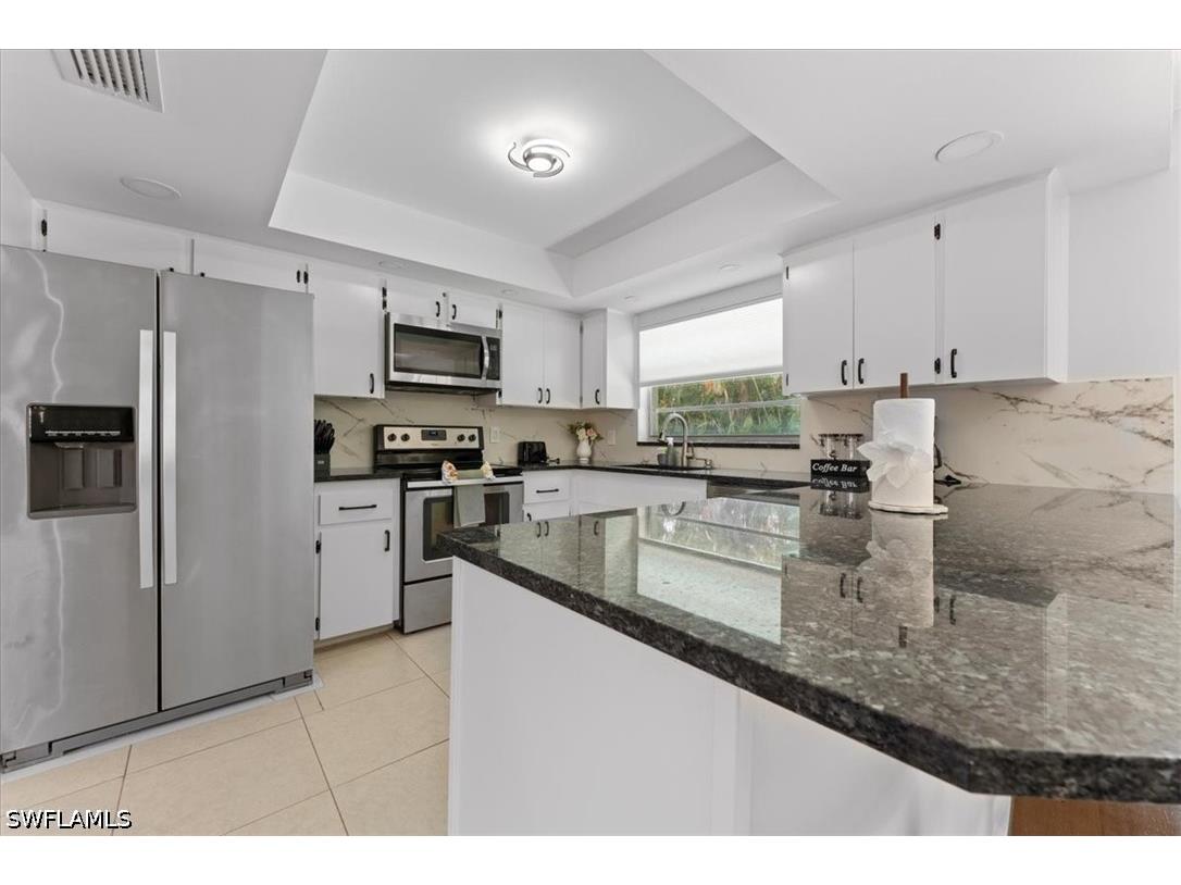 2250 Poinciana Street Naples FL 34105 226023981 image6