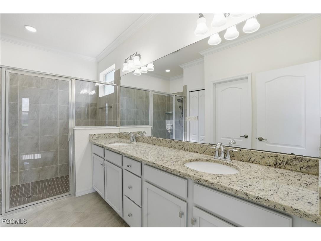 2251 Dancy Street Naples FL 34120 2025023936 image13