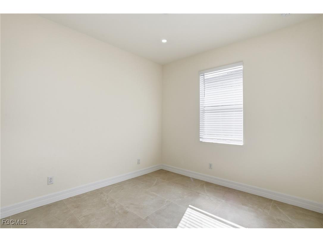 2251 Dancy Street Naples FL 34120 2025023936 image15