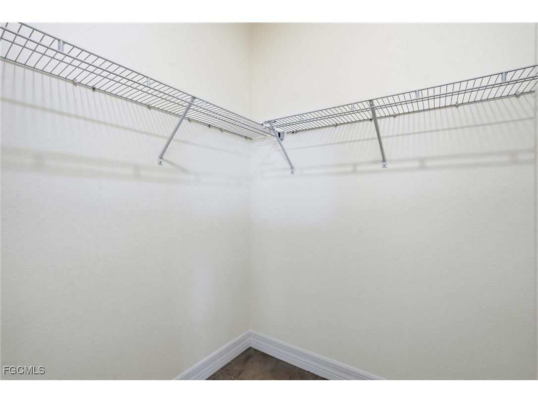 2251 Dancy Street Naples FL 34120 2025023936 image16