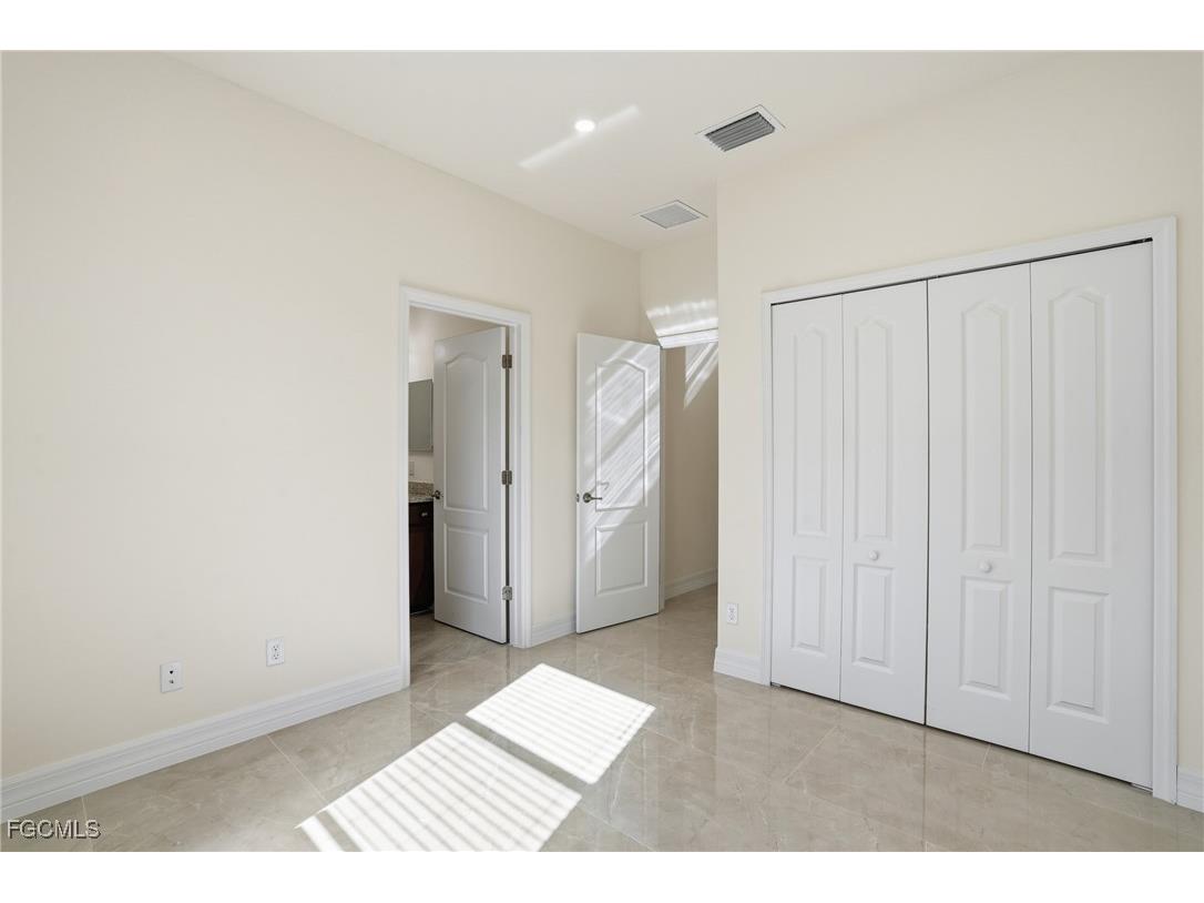 2251 Dancy Street Naples FL 34120 2025023936 image23