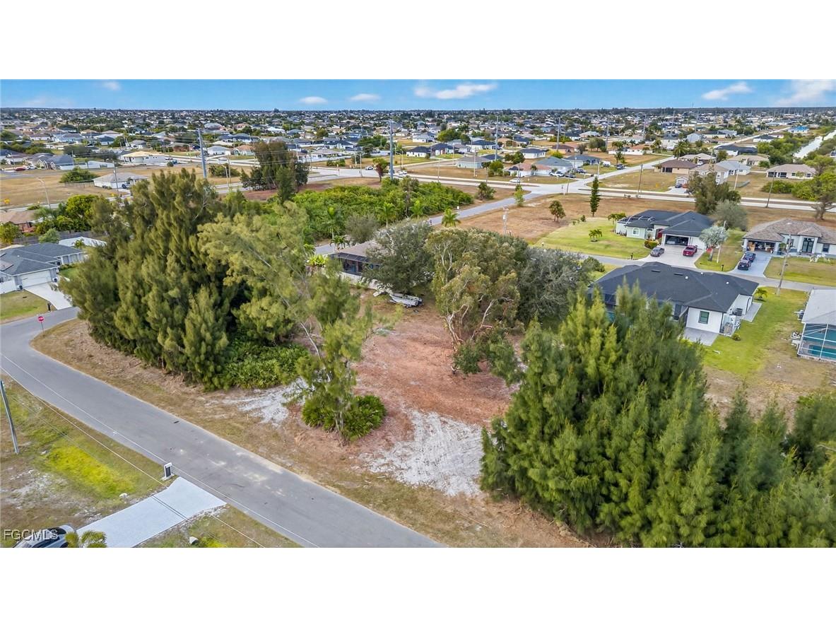 2251 SW 1st Street Cape Coral FL 33991 2026000471 image3