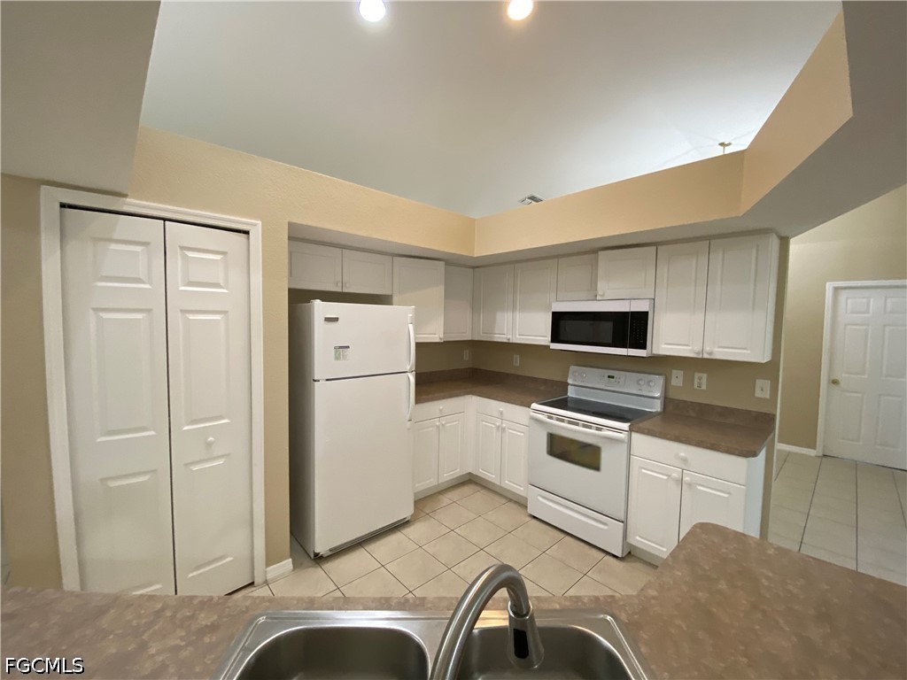 2251 SW 4th Street Cape Coral FL 33991 2026023625 image7
