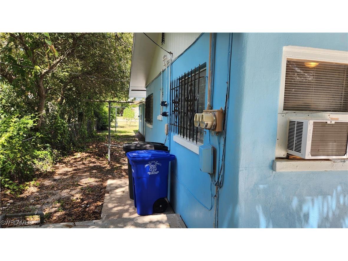 2252 / 2254 Maple Avenue Fort Myers FL 33901 225065931 image12