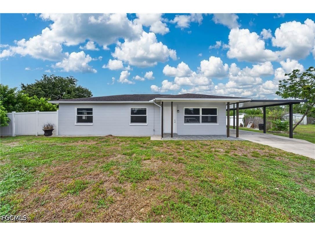 2254 9th Terrace Lehigh Acres FL 33936 2026025651 image1