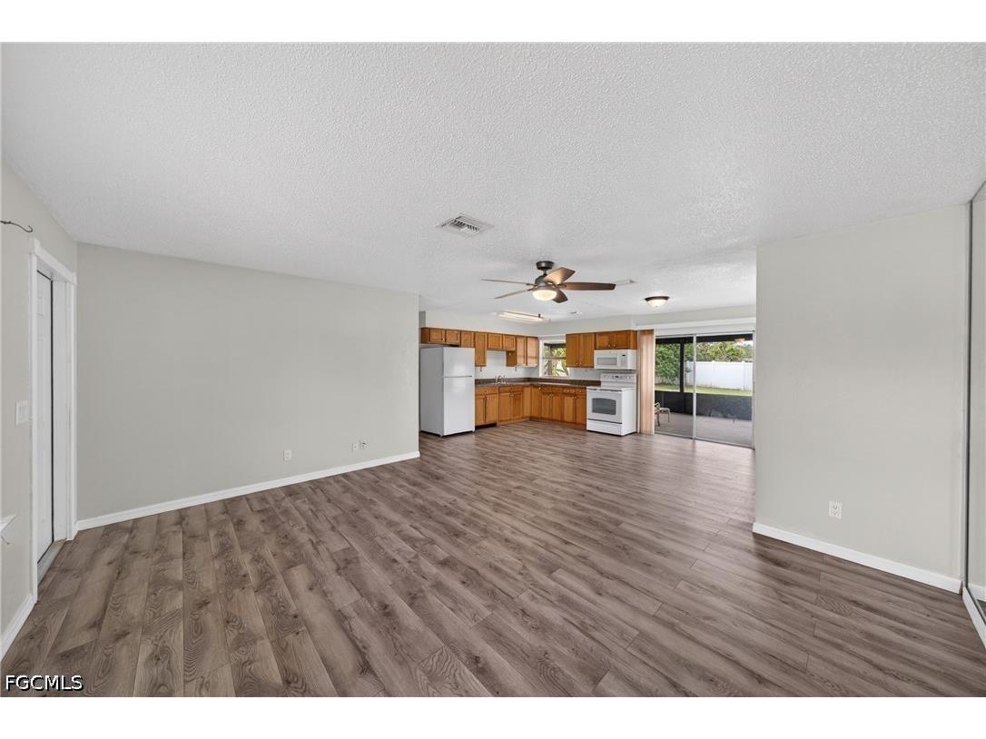 2254 9th Terrace Lehigh Acres FL 33936 2026025651 image4