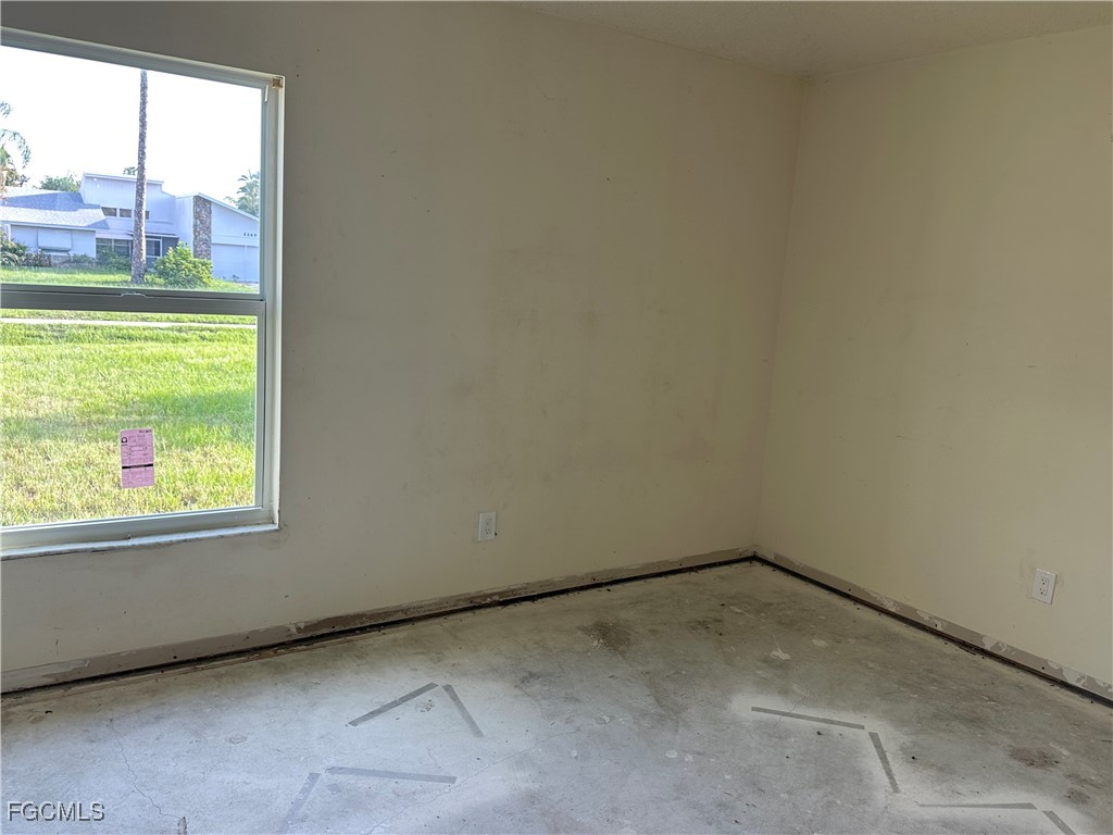 2254 Crystal Drive Fort Myers FL 33907 2025000660 image9