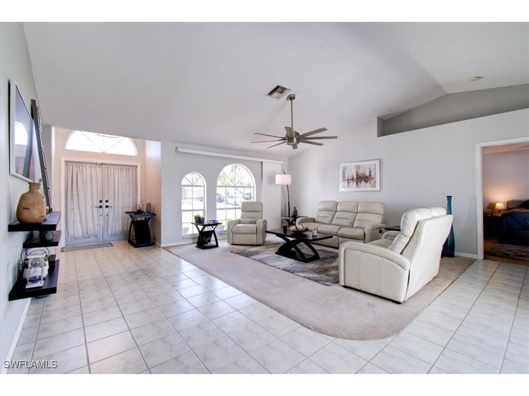 2254 SW 4th Street Cape Coral FL 33991 225058829 image4