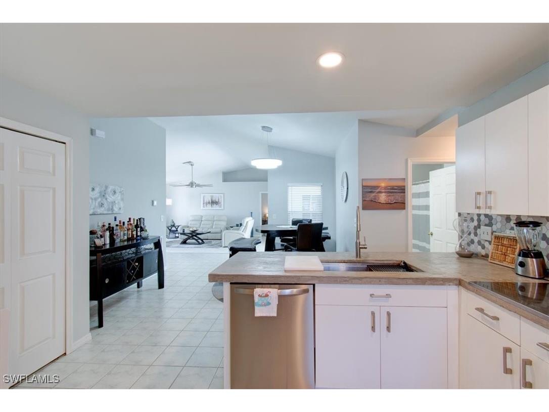 2254 SW 4th Street Cape Coral FL 33991 225058829 image9