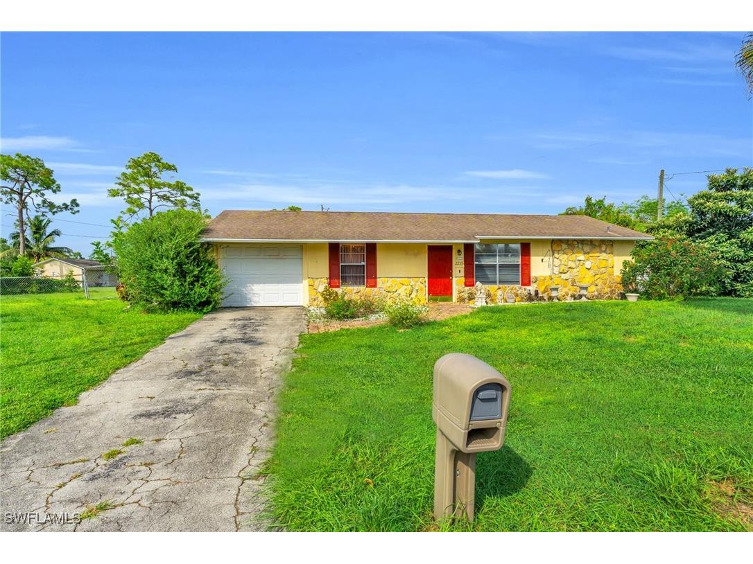 2255 11th Court Lehigh Acres FL 33936 224076042 image1