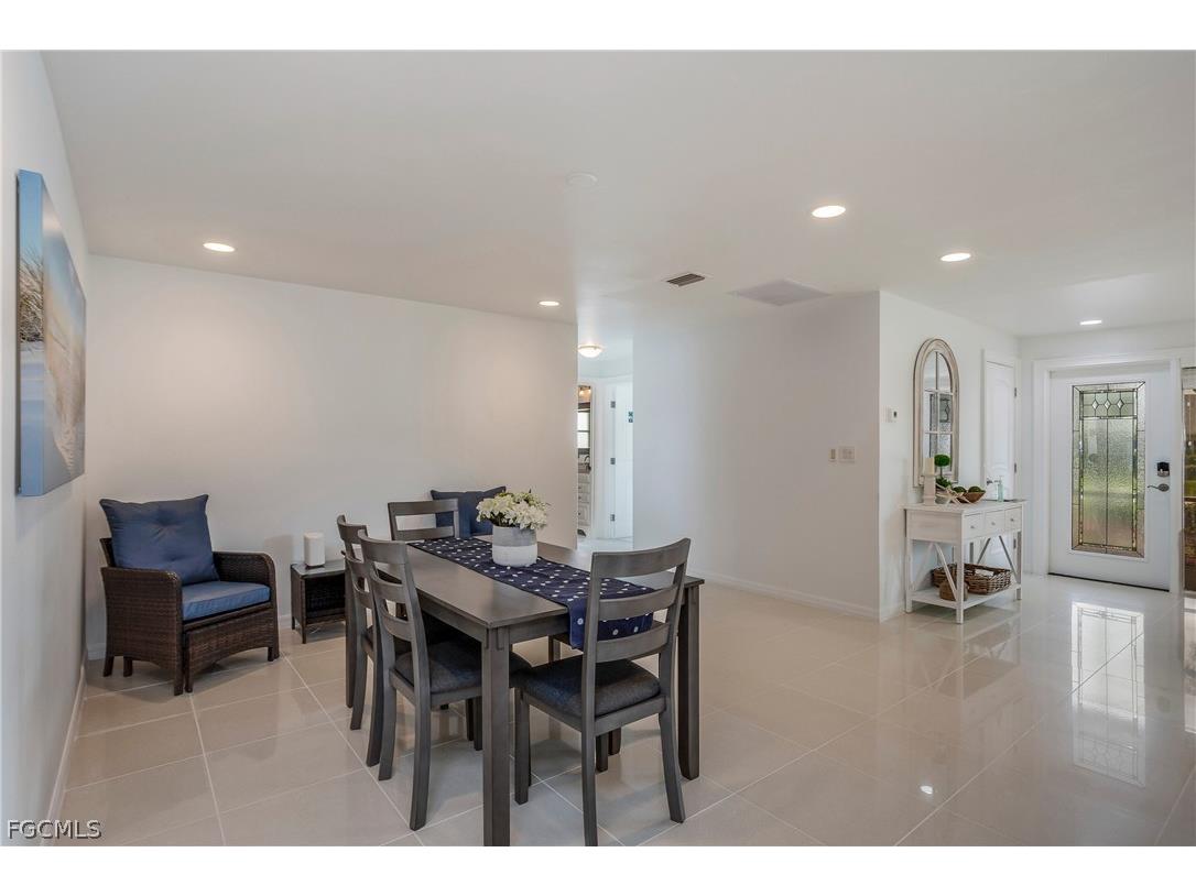 2255 Gorham Avenue Fort Myers FL 33907 2026010505 image6
