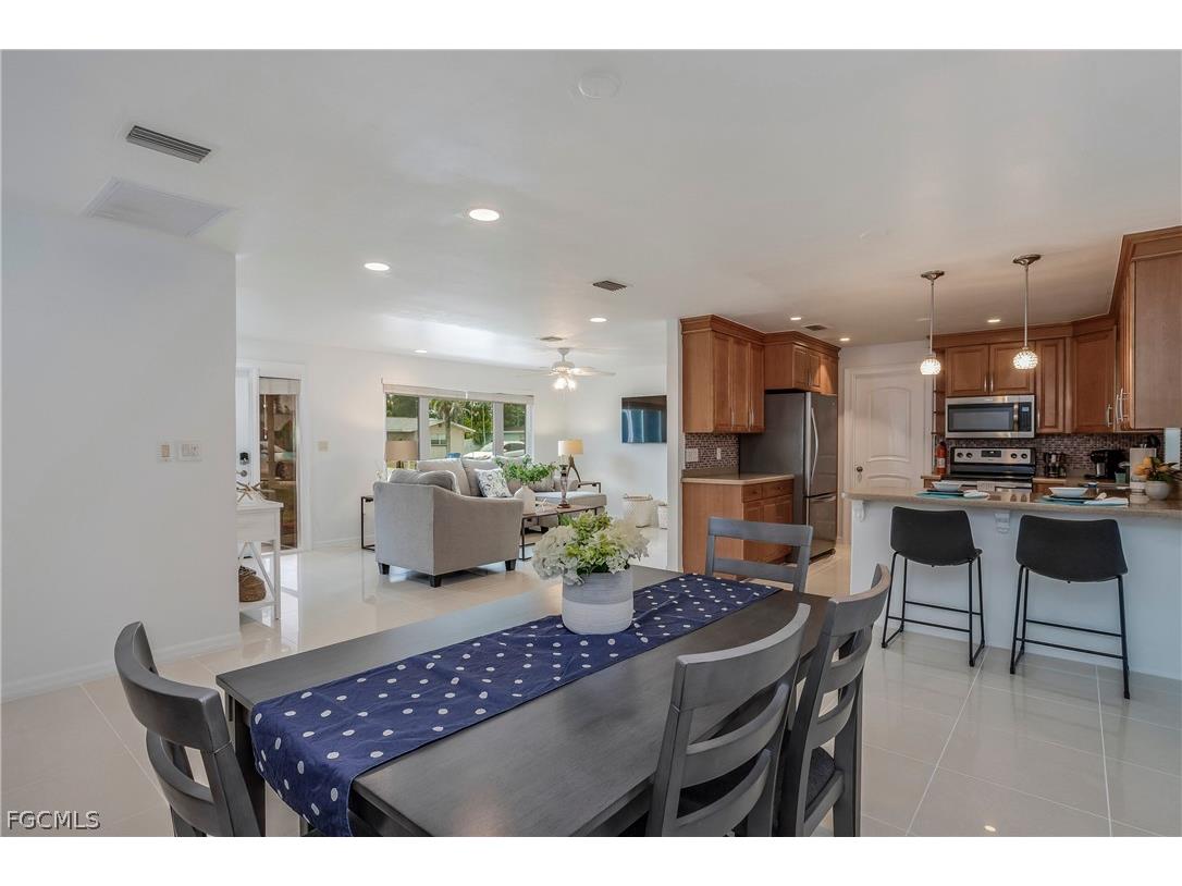 2255 Gorham Avenue Fort Myers FL 33907 2026010505 image8