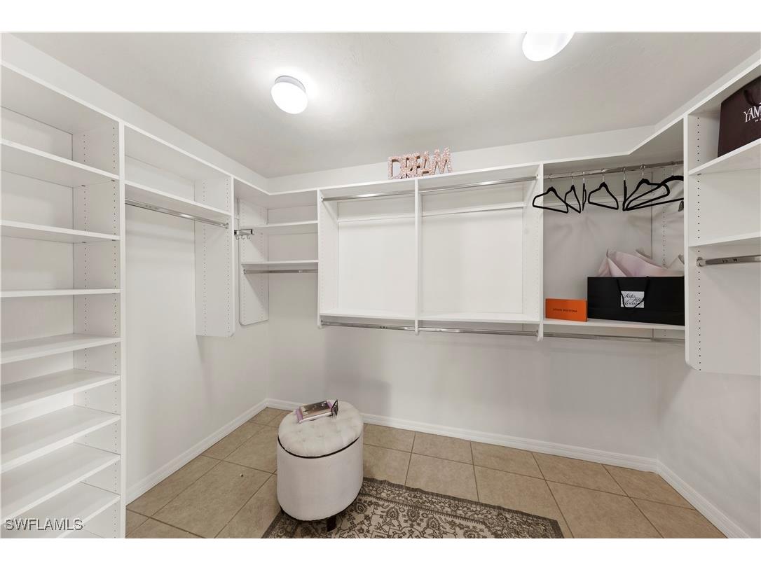 2255 Imperial Golf Course Boulevard Naples FL 34110 225077967 image23