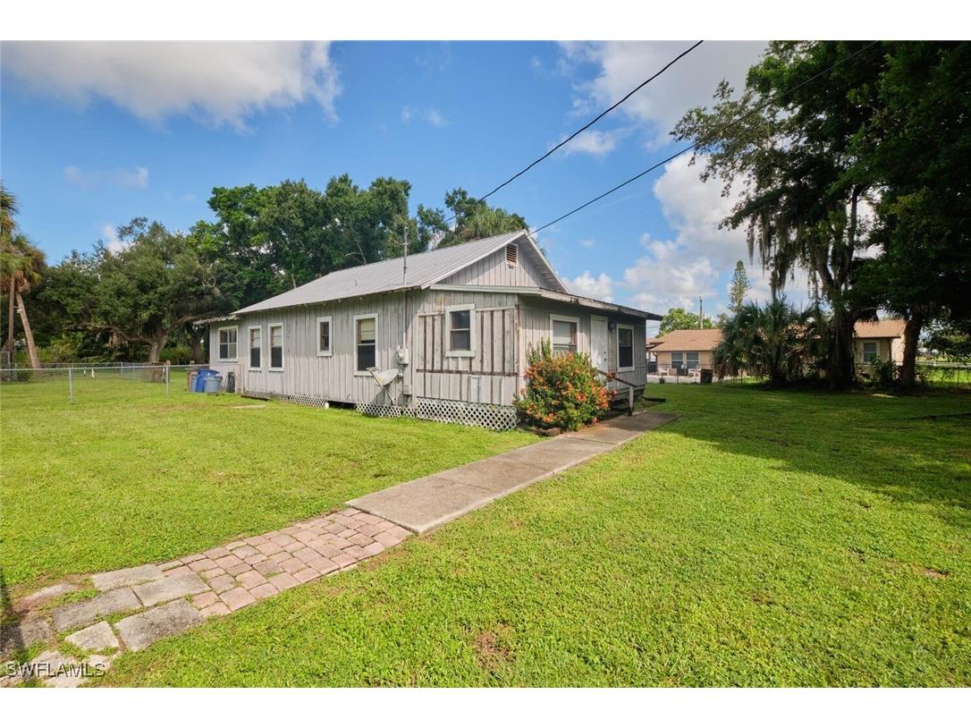 2255 S Olga Drive Fort Myers FL 33905 224068391 image1