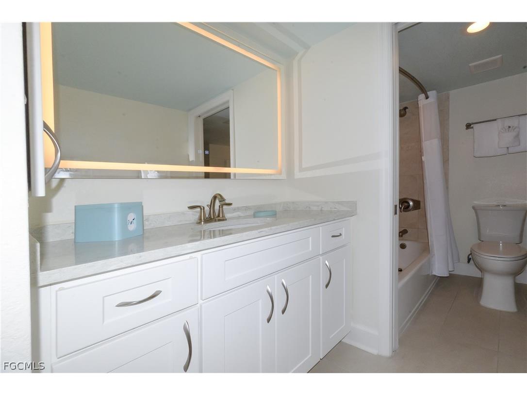 2255 W Gulf Drive #121 Sanibel FL 33957 2026005141 image16