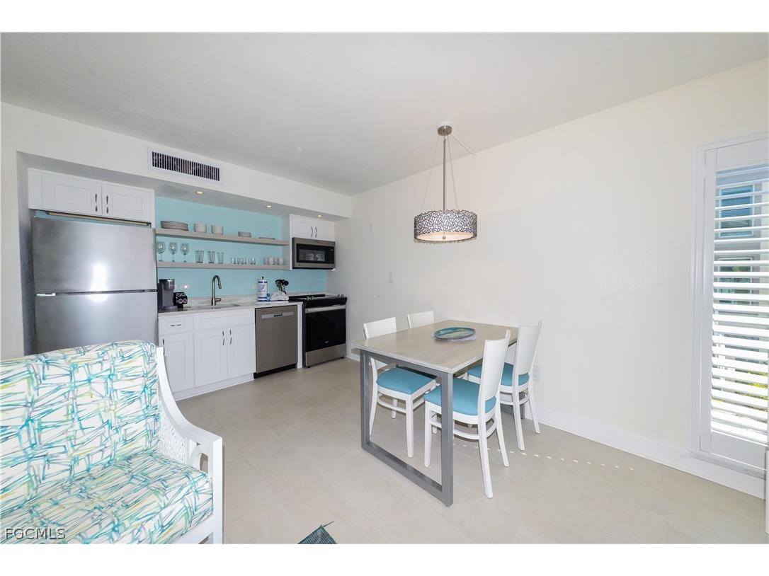 2255 W Gulf Drive #121 Sanibel FL 33957 2026005141 image7