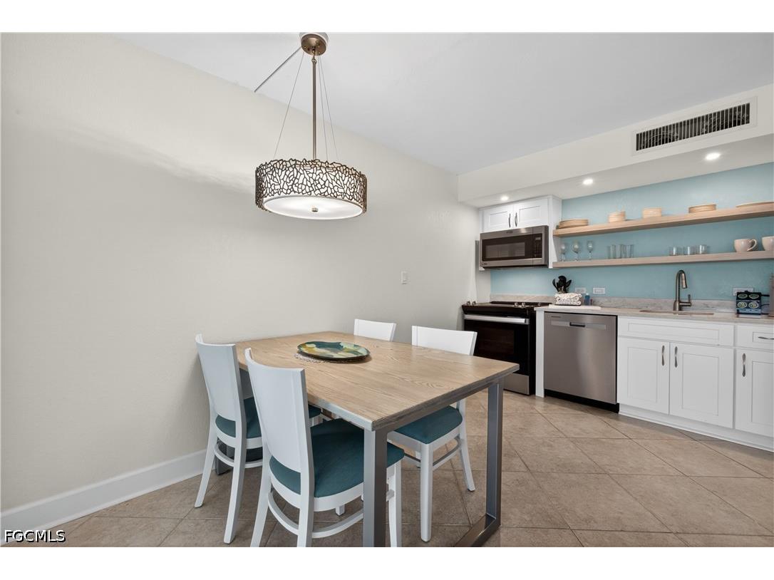 2255 W Gulf Drive #127 Sanibel FL 33957 2026024967 image12