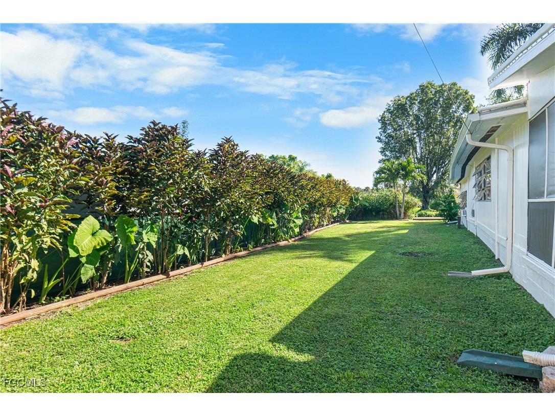 2256 Marina Park Drive Fort Myers FL 33905 2025017786 image13