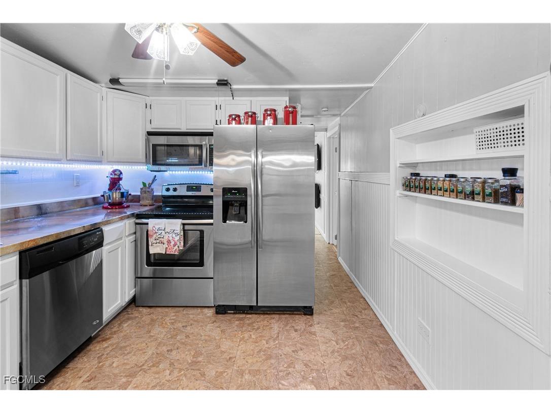 2256 Marina Park Drive Fort Myers FL 33905 2025017786 image26