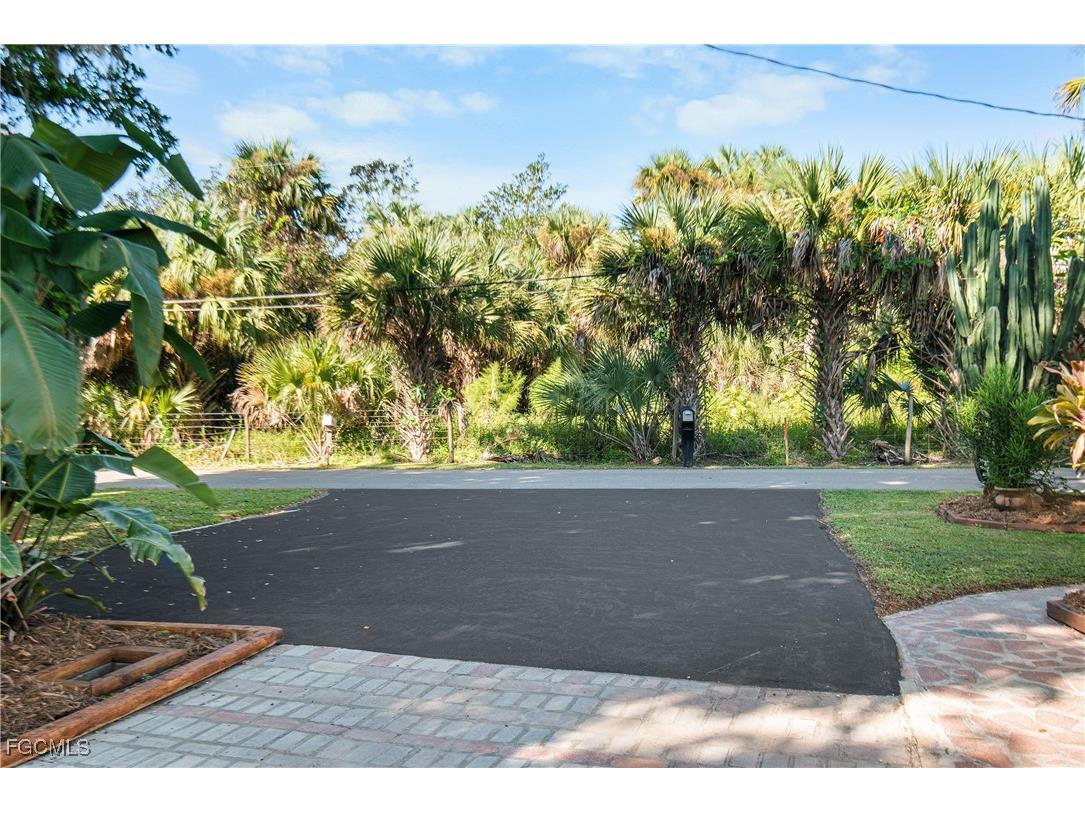 2256 Marina Park Drive Fort Myers FL 33905 2025017786 image50