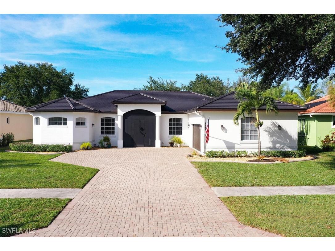 2257 Valencia Lakes Circle Naples FL 34120 225070466 image1