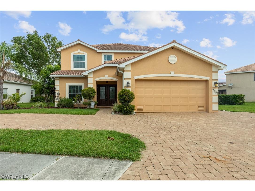 2258 Cape Heather Circle Cape Coral FL 33991 224034856 image1