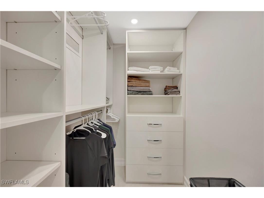 2258 Gulf Shore Boulevard N #O1 Naples FL 34102 225083797 image20