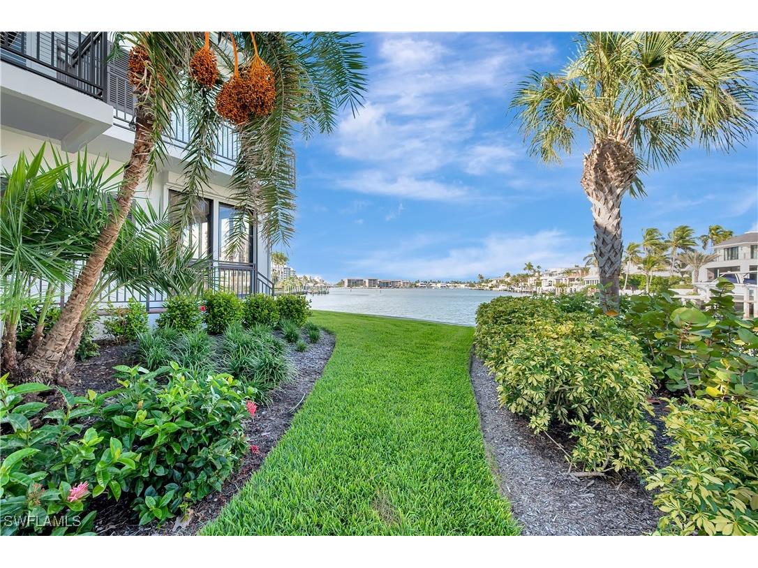 2258 Gulf Shore Boulevard N #O1 Naples FL 34102 225083797 image28